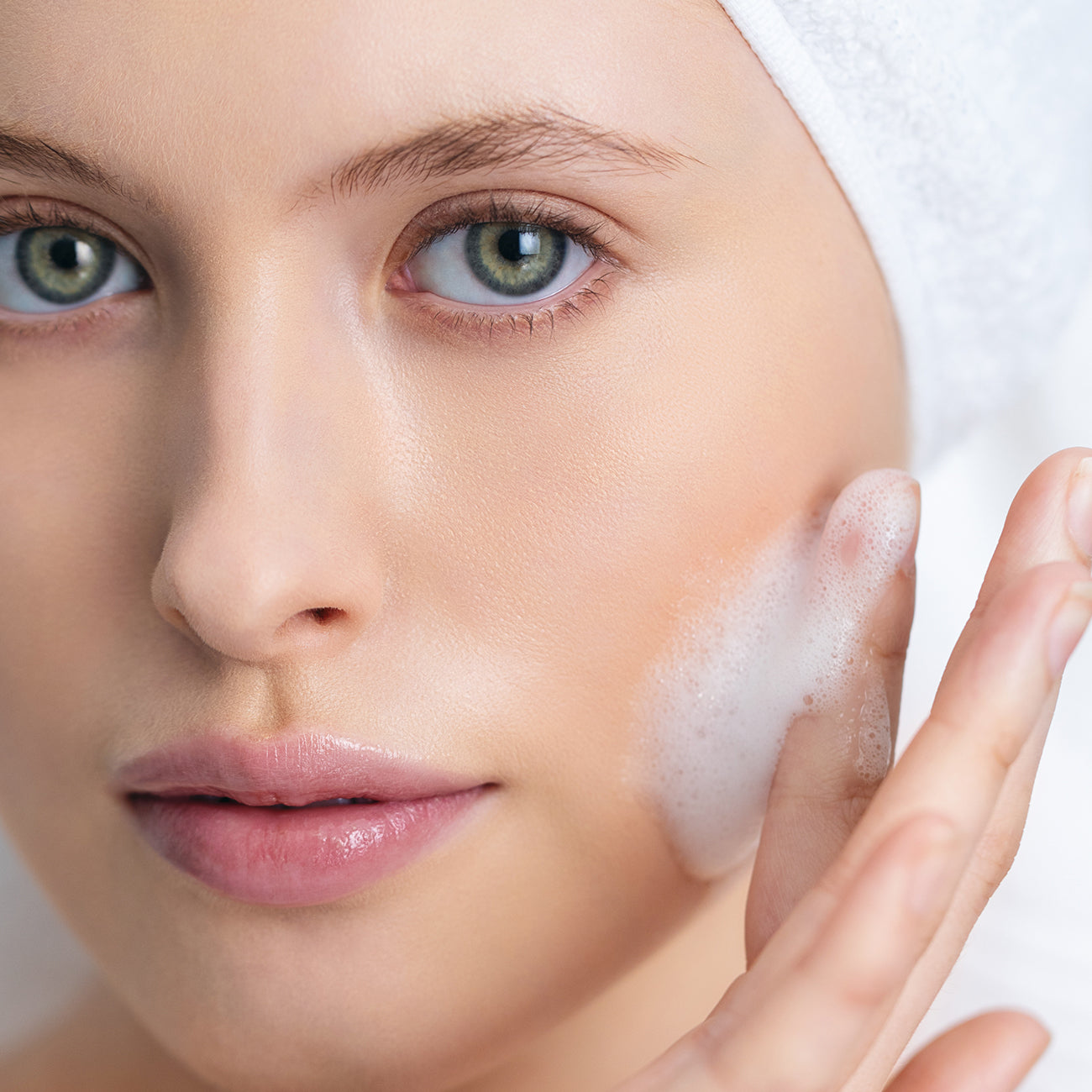 Cleansing Face & Eye Mousse